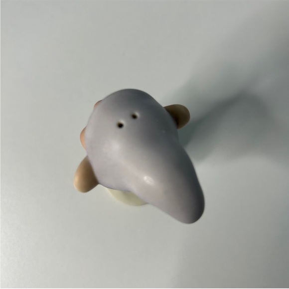 Disney Lenox Sneezy & Dopey Seven Dwarfs Salt & Pepper Shakers Host Pick Collect - Picture 8 of 16